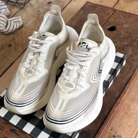 APL Women’s Streamline Sneakers - Picture 3 of 6